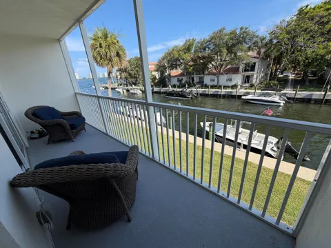 120 Lehane Terrace #206