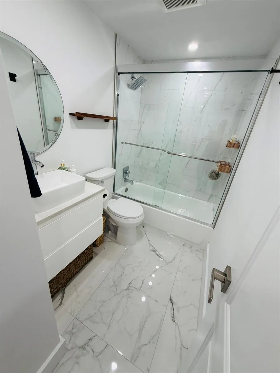 120 Lehane Terrace #206 North Palm Beach, FL 33408