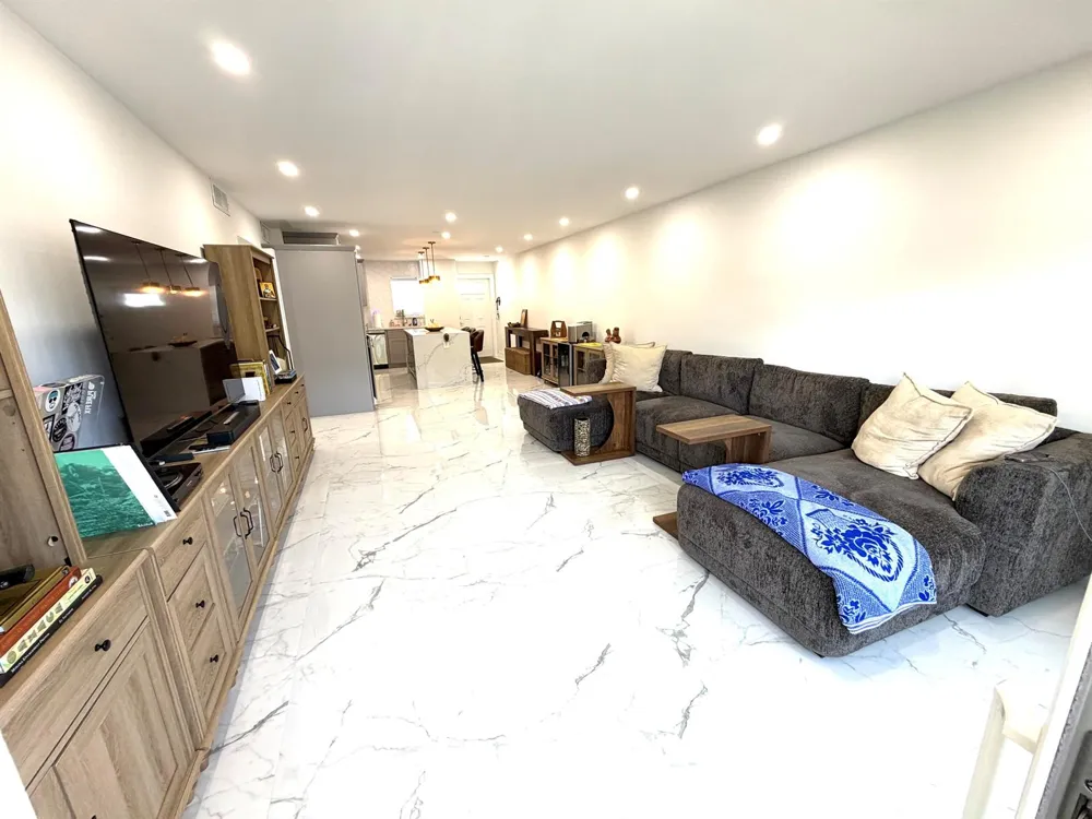 120 Lehane Terrace #206 North Palm Beach, FL 33408