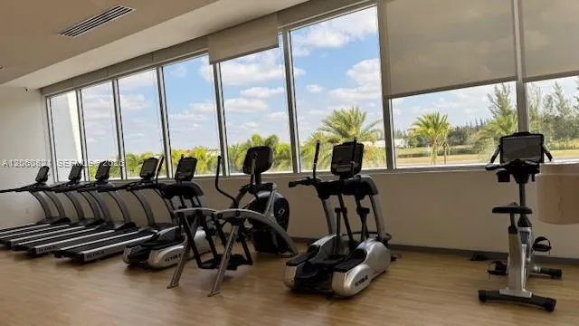 10270 NW 66th St #101 Doral, FL 33178