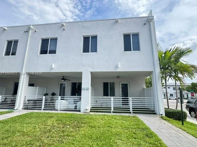 10270 NW 66th St #101 Doral, FL 33178