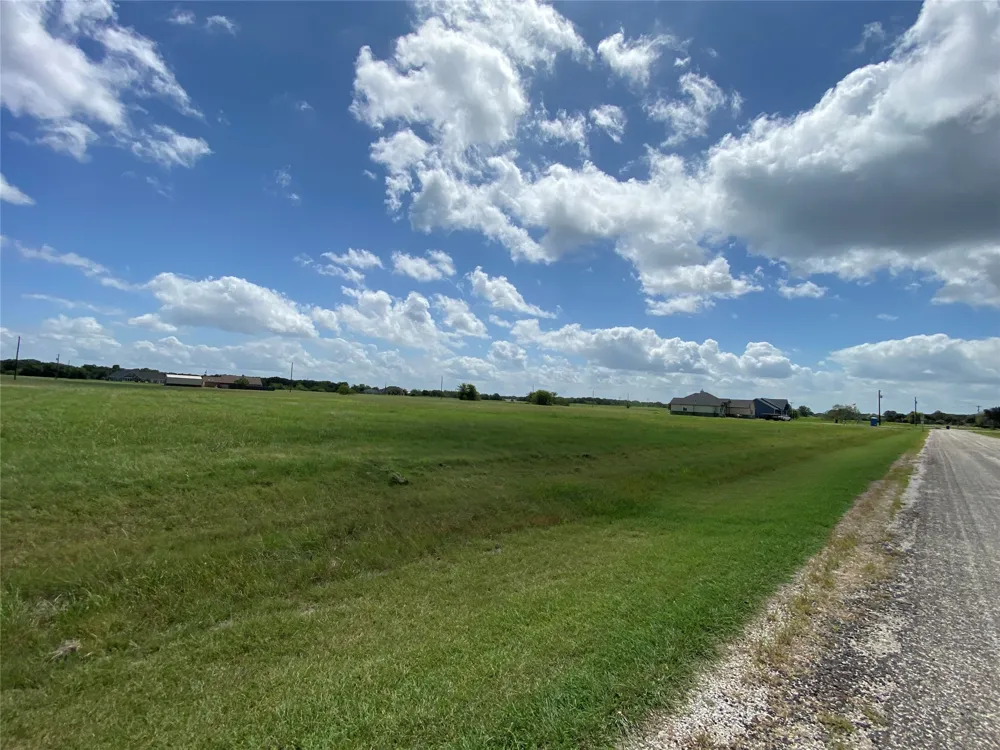 COWBOY DRIVE Mildred, TX 75109