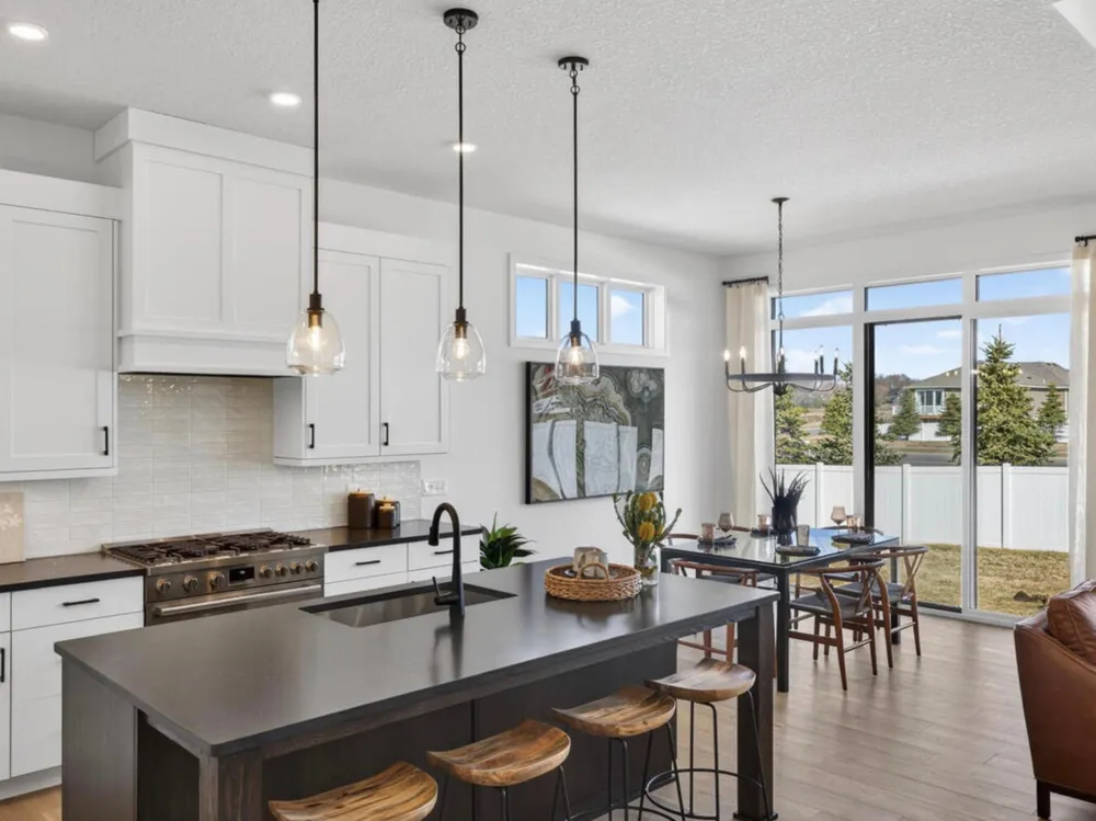1722 Jonni Way Chanhassen, MN 55317