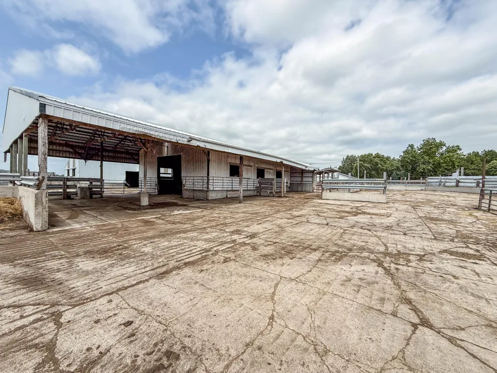 16002 Highway 71 S Blomkest, MN 56216