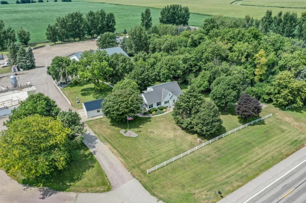 16002 Highway 71 S Blomkest, MN 56216
