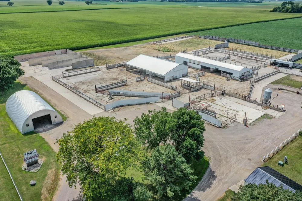 16002 Highway 71 S Blomkest, MN 56216
