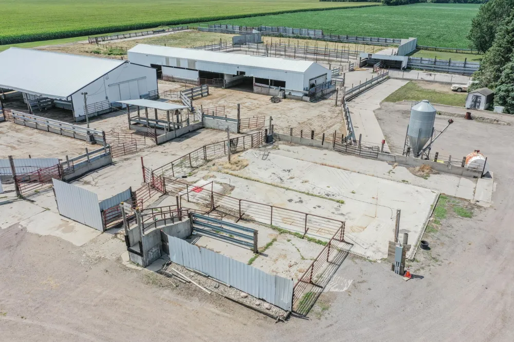 16002 Highway 71 S Blomkest, MN 56216