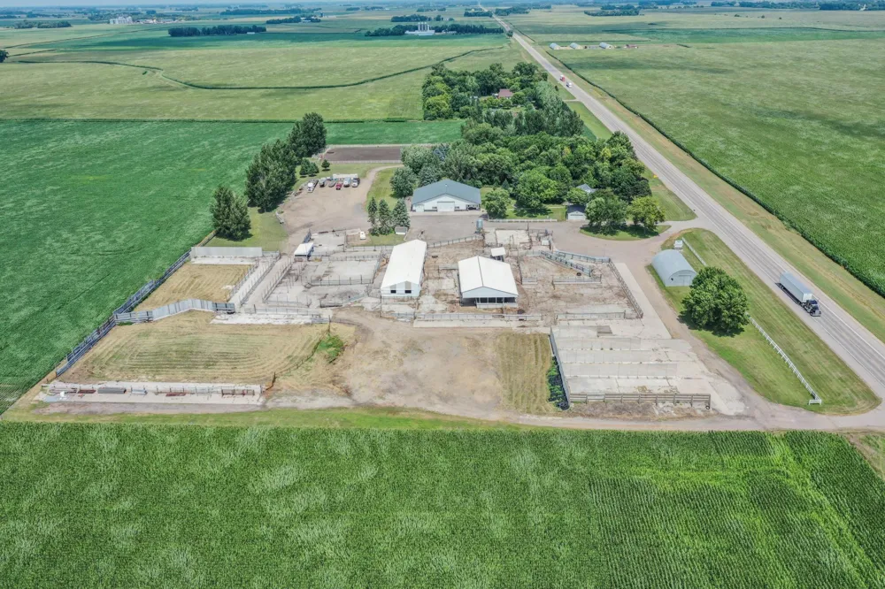 16002 Highway 71 S Blomkest, MN 56216