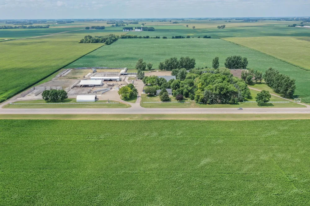 16002 Highway 71 S Blomkest, MN 56216