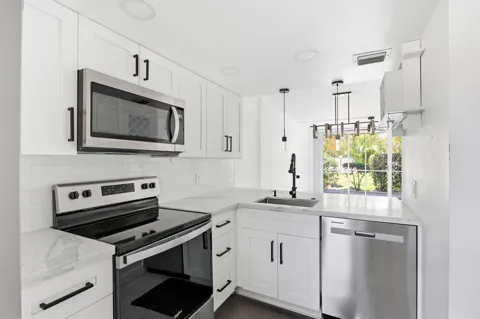 118 Royal Park Drive #1B