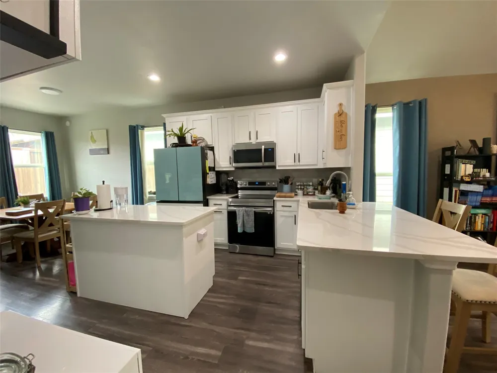 1410 E Royall Boulevard Malakoff, TX 75148