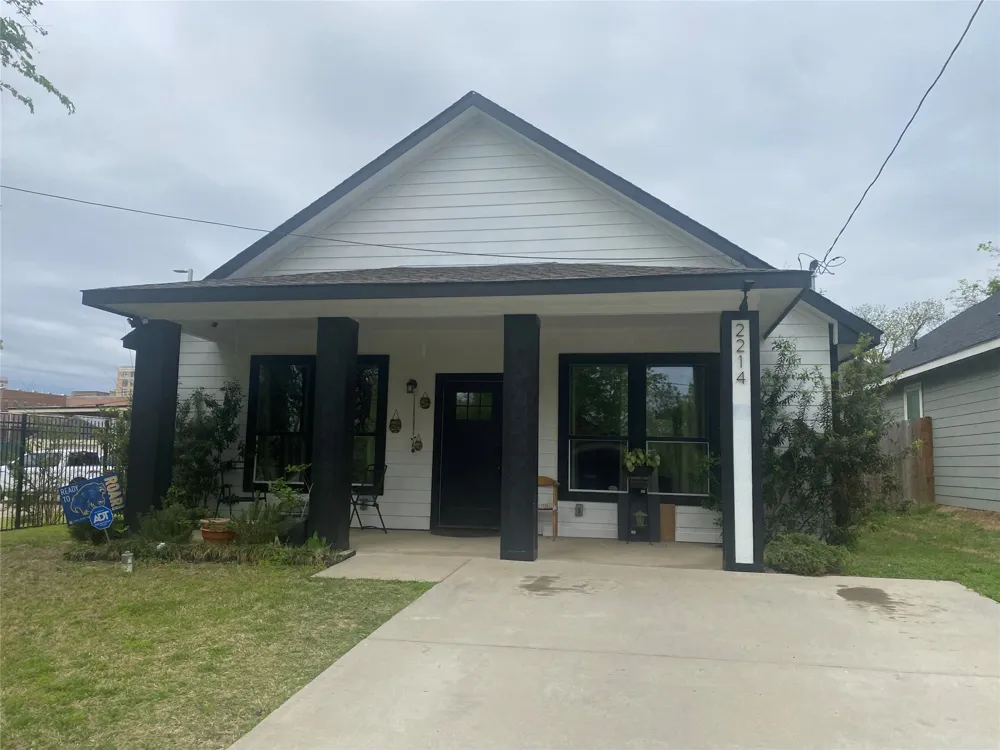 1410 E Royall Boulevard Malakoff, TX 75148