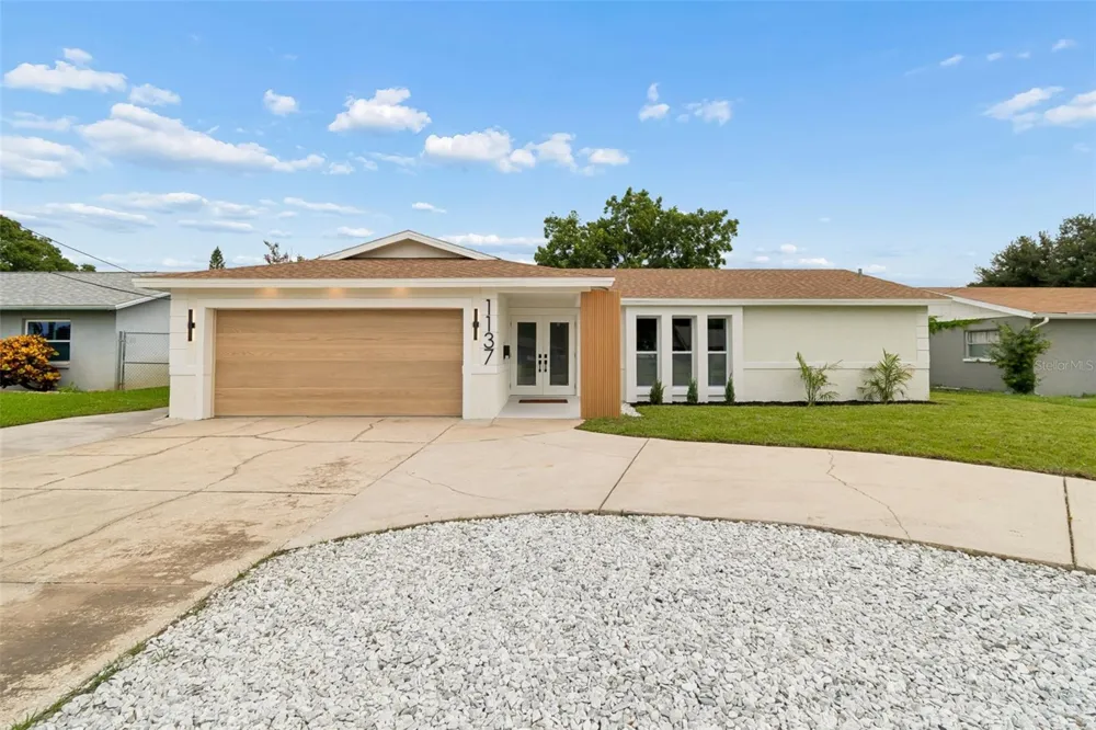 1137 54TH AVENUE S St Petersburg, FL 33705