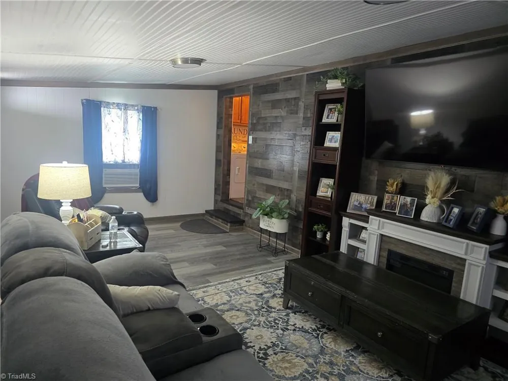 185 Bells Lane Ronda, NC 28670