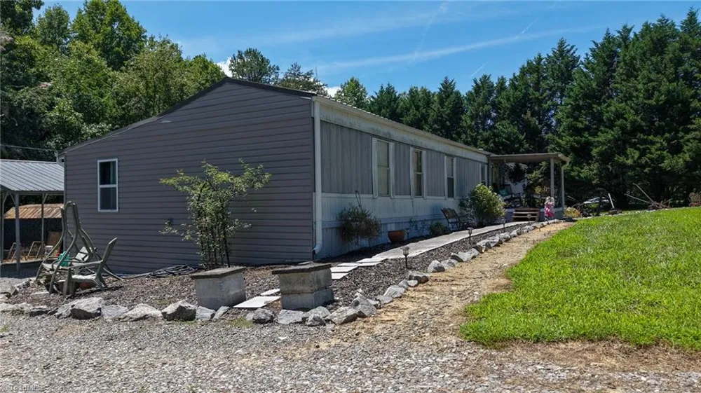 185 Bells Lane Ronda, NC 28670
