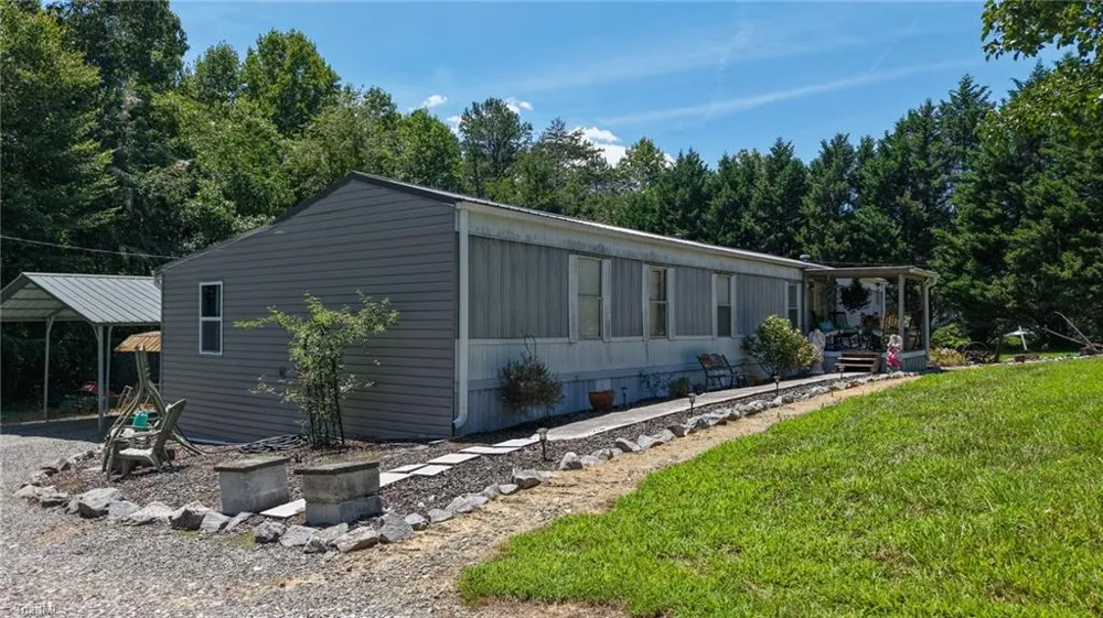 185 Bells Lane Ronda, NC 28670