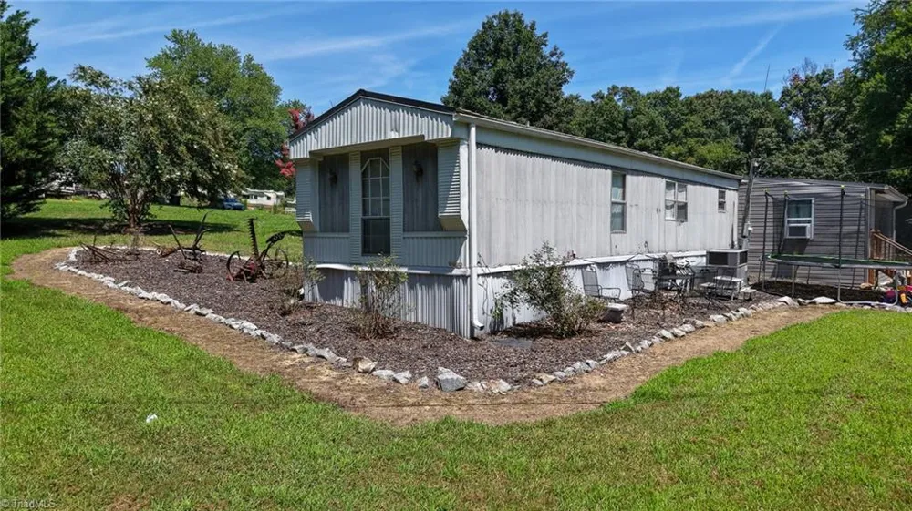 185 Bells Lane Ronda, NC 28670