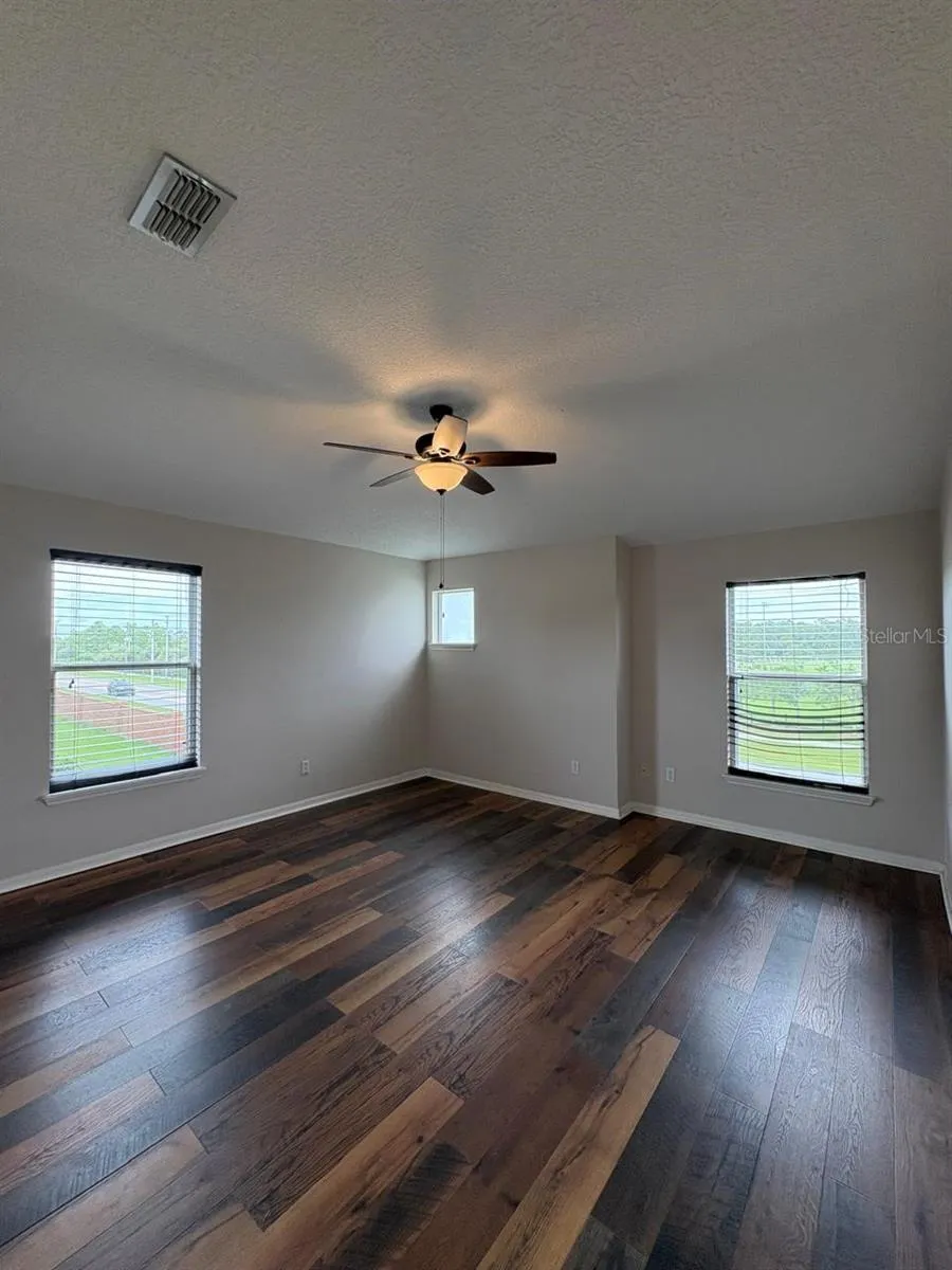 10907 DERRINGER DRIVE Orlando, FL 32829