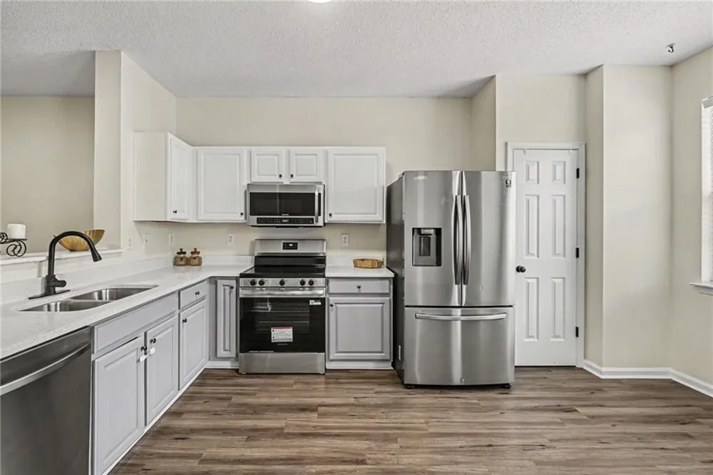 417 Heritage Park Trace NW #2 Kennesaw, GA 30144