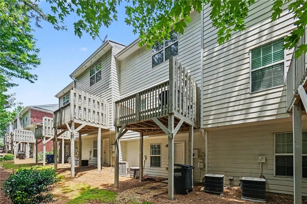 417 Heritage Park Trace NW #2 Kennesaw, GA 30144