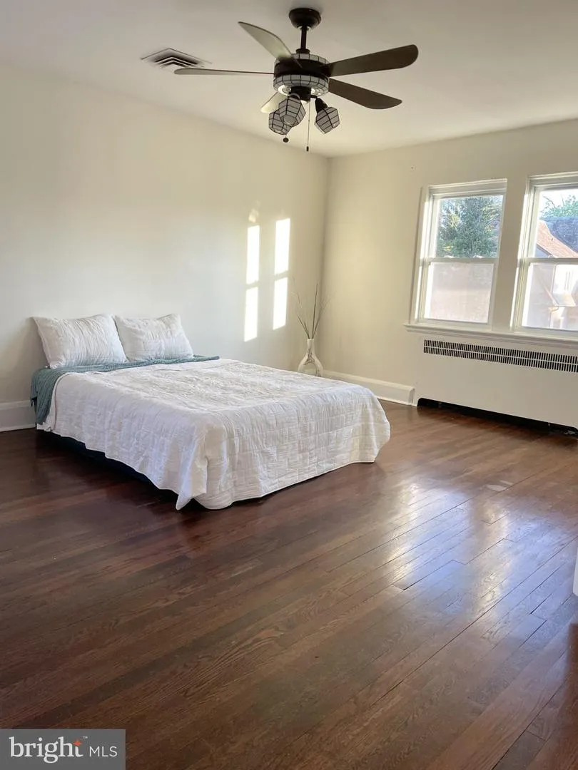 6305 E FORDHAM DRIVE Baltimore, MD 21215