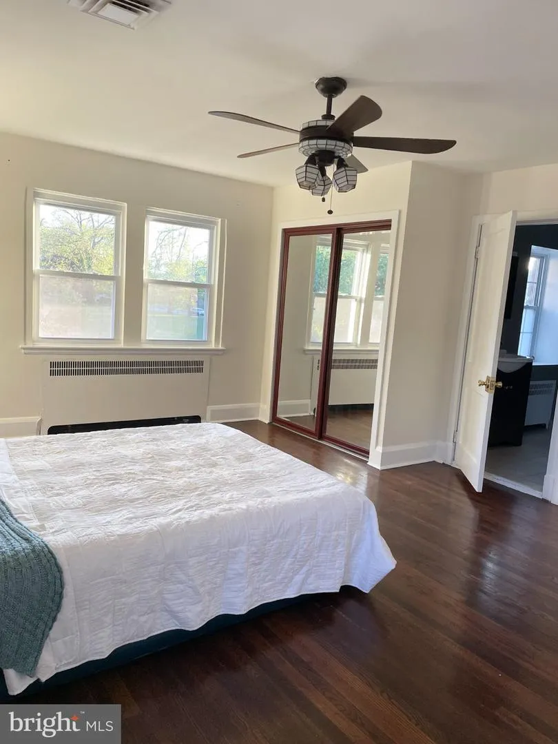 6305 E FORDHAM DRIVE Baltimore, MD 21215
