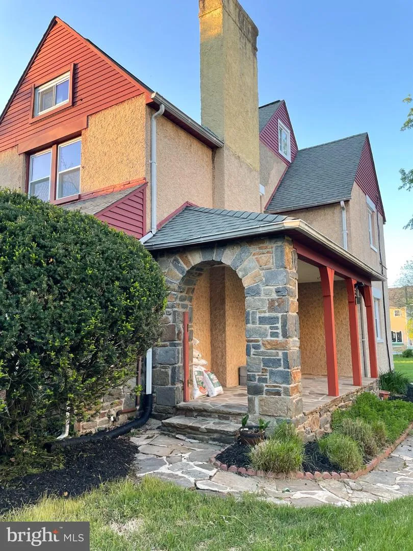 6305 E FORDHAM DRIVE Baltimore, MD 21215