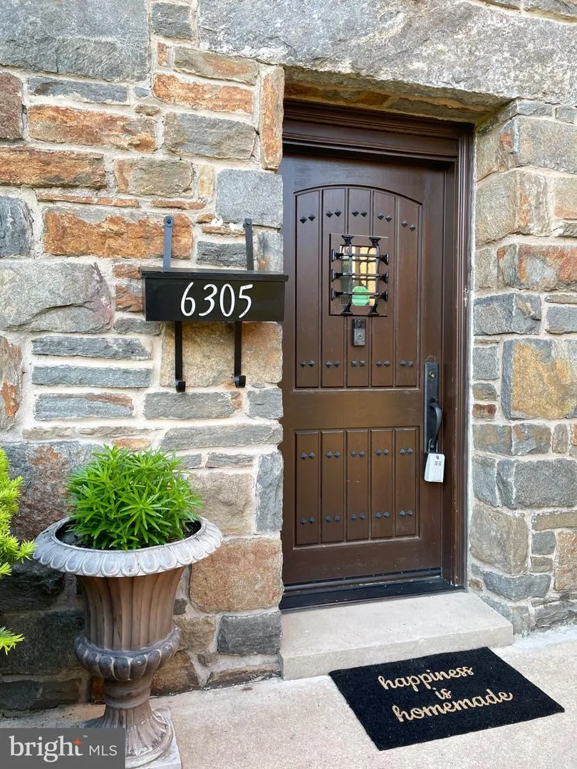 6305 E FORDHAM DRIVE Baltimore, MD 21215