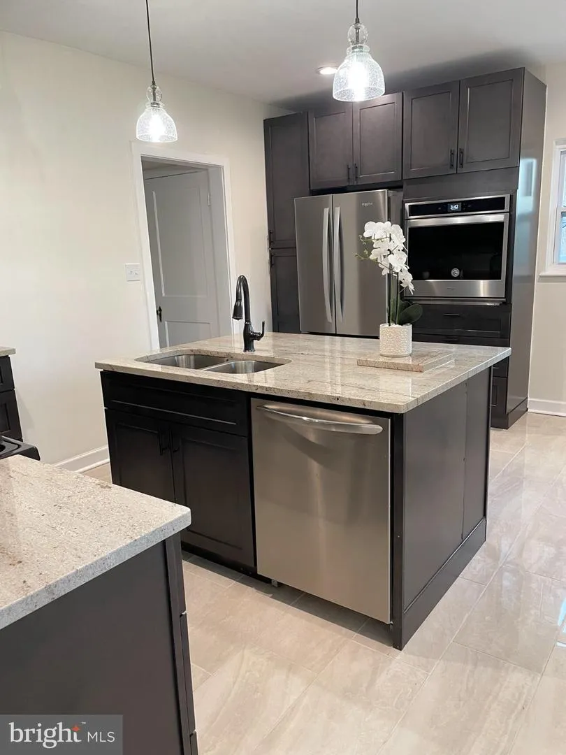6305 E FORDHAM DRIVE Baltimore, MD 21215