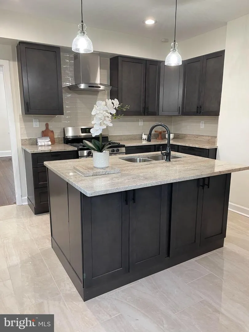 6305 E FORDHAM DRIVE Baltimore, MD 21215