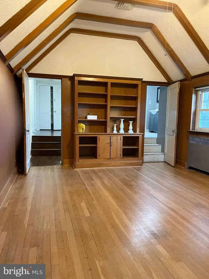 6305 E FORDHAM DRIVE Baltimore, MD 21215