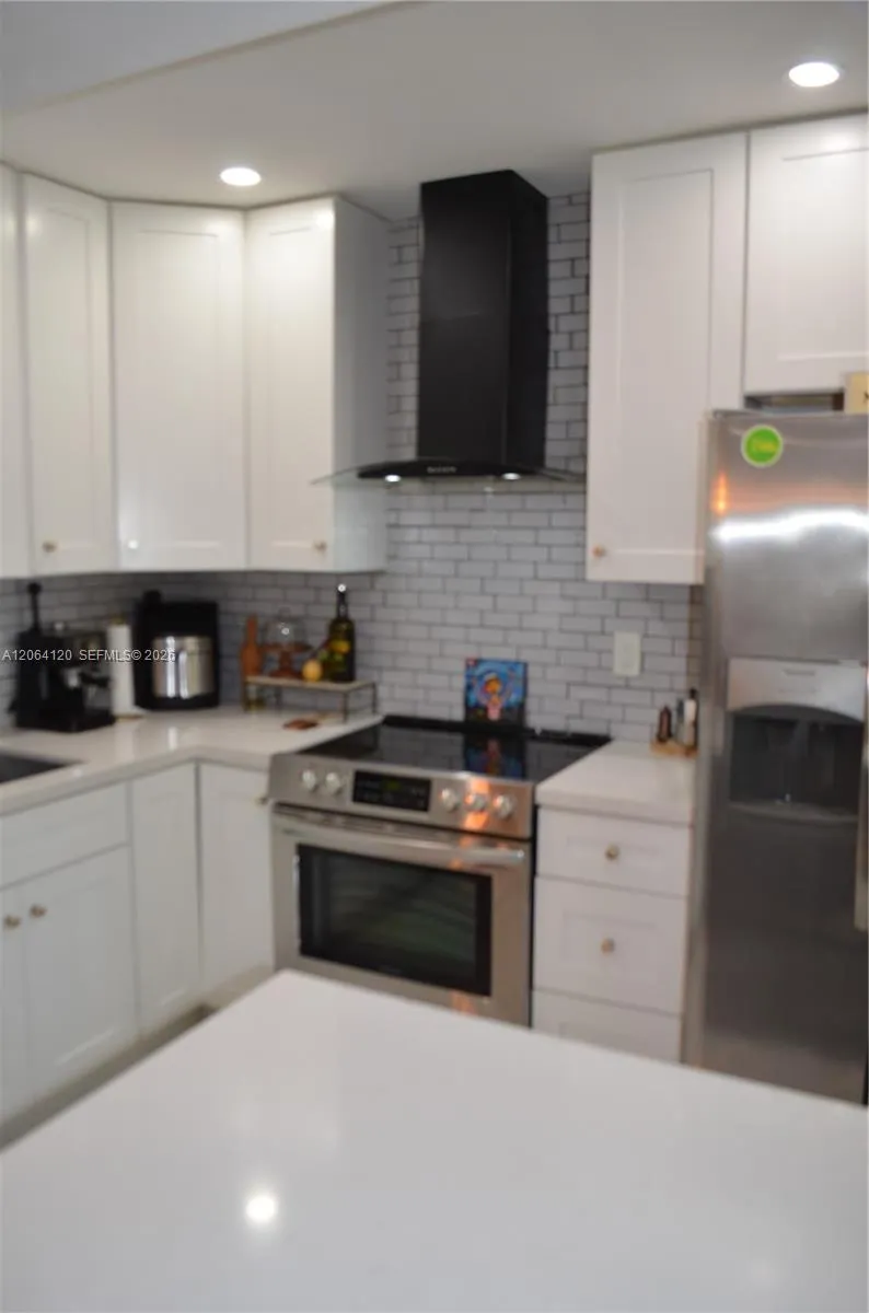 11554 NW 10th St #11554 Pembroke Pines, FL 33026
