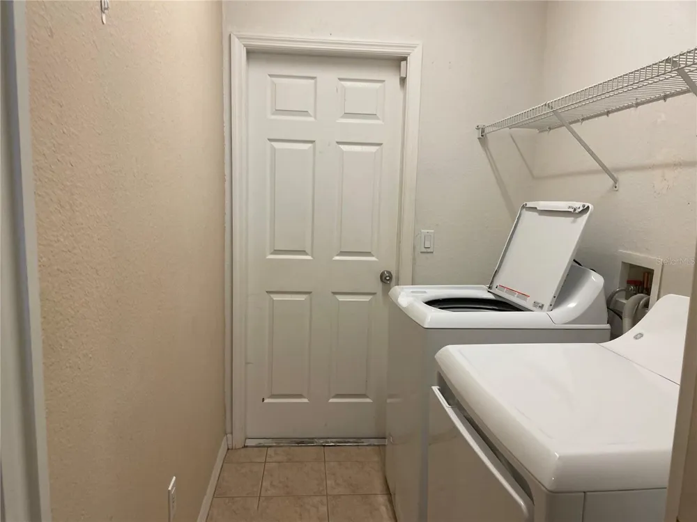 1818 GOVERNOR AVENUE North Port, FL 34288
