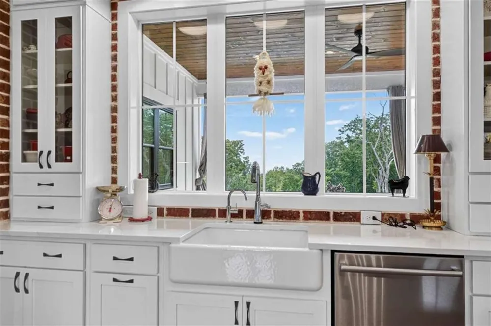624 High Summit Drive Talking Rock, GA 30175