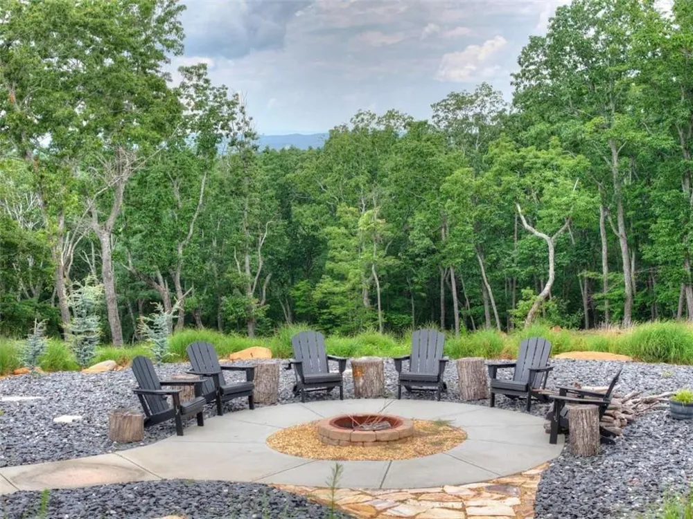 624 High Summit Drive Talking Rock, GA 30175