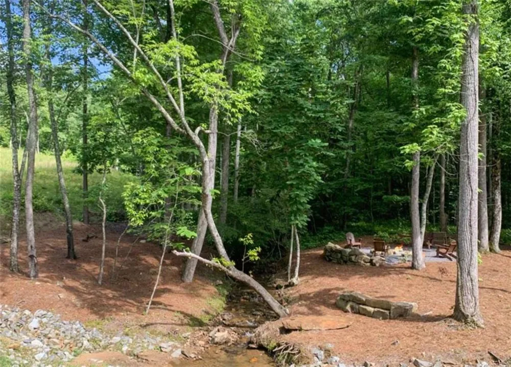 624 High Summit Drive Talking Rock, GA 30175