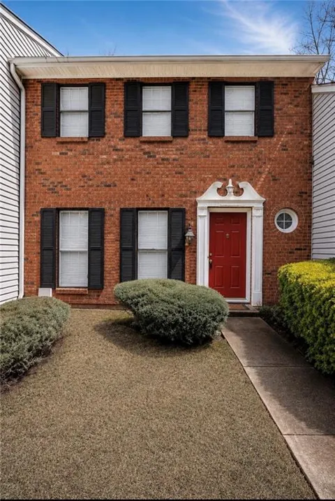 2390 Newport Landing