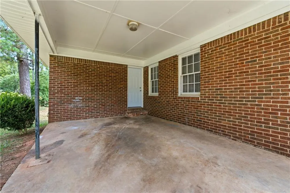 3444 Linecrest Road Ellenwood, GA 30294