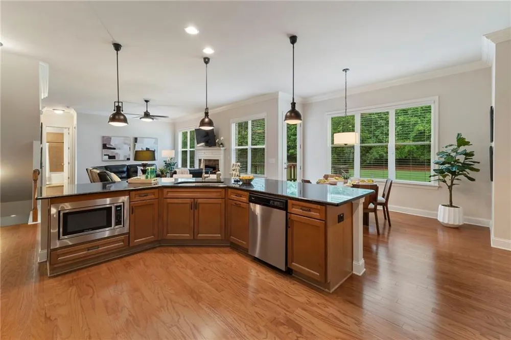 10130 Peaks Parkway Milton, GA 30004