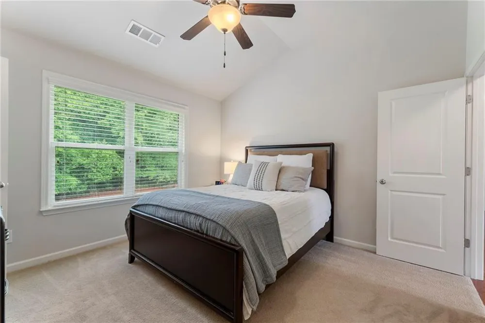 10130 Peaks Parkway Milton, GA 30004