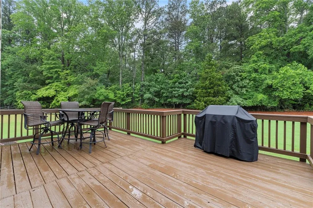10130 Peaks Parkway Milton, GA 30004