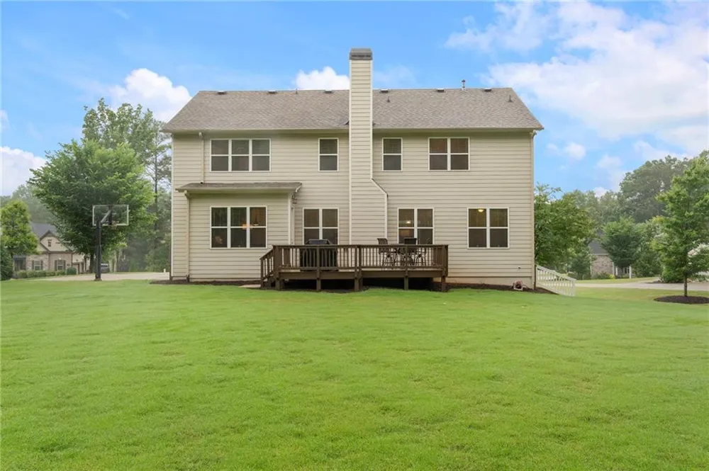 10130 Peaks Parkway Milton, GA 30004