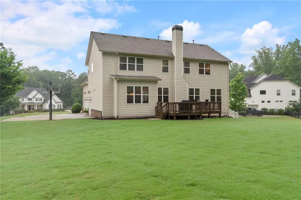10130 Peaks Parkway Milton, GA 30004