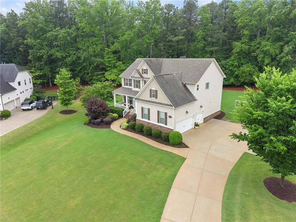 10130 Peaks Parkway Milton, GA 30004