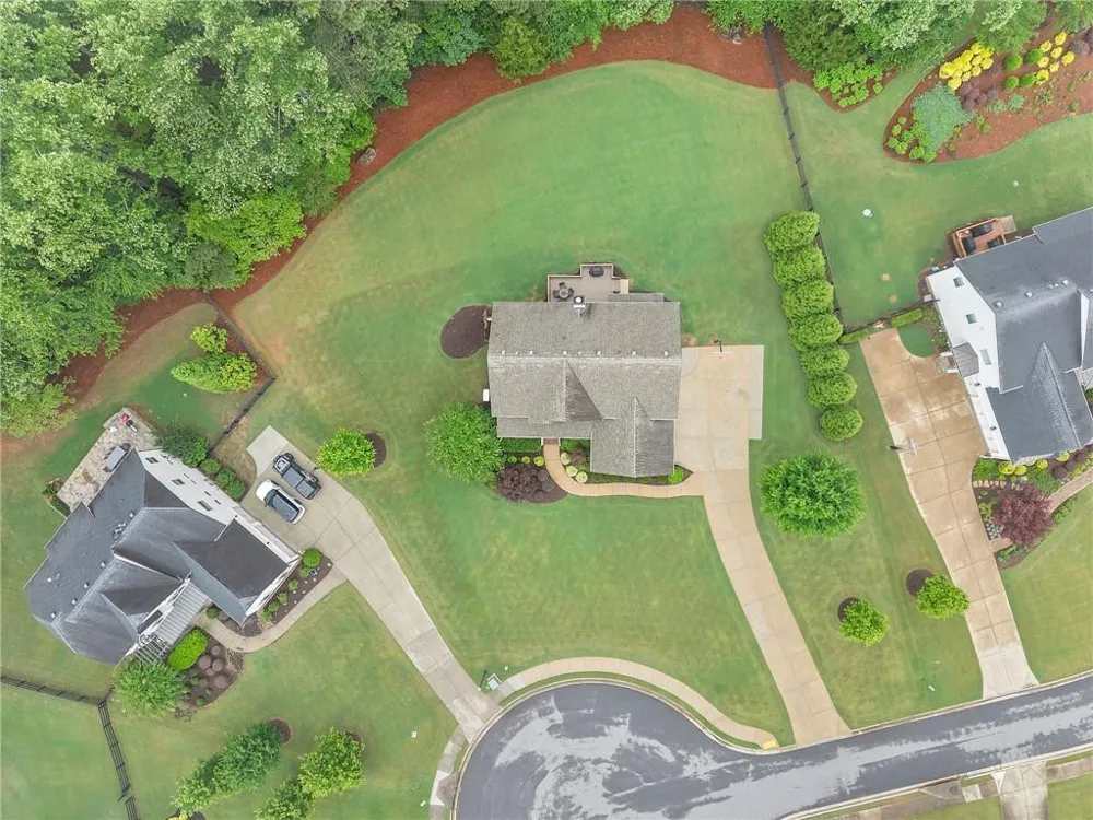 10130 Peaks Parkway Milton, GA 30004