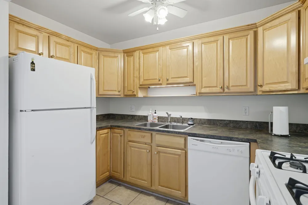 45168 Kensington Street Utica City, MI 48317