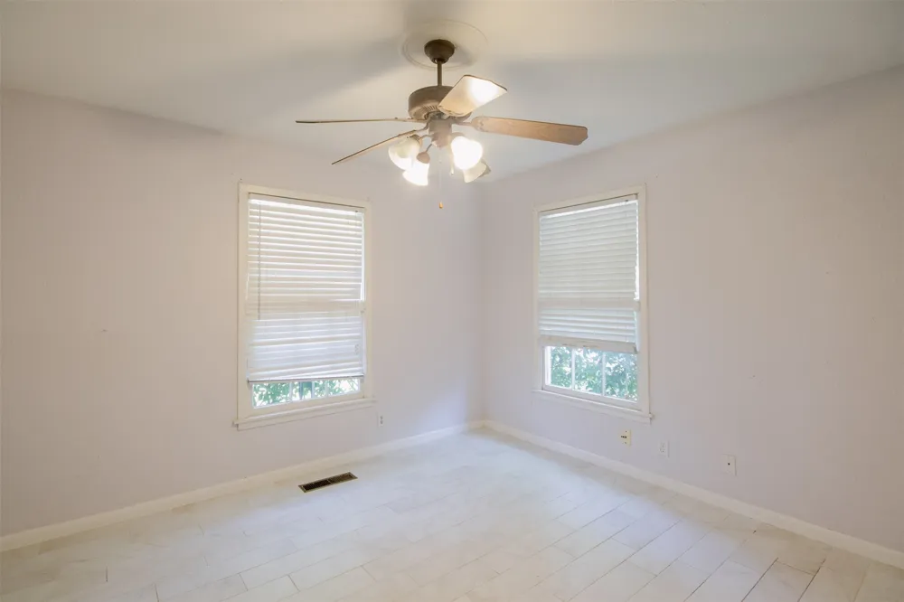 2325 Lake Ridge Circle Waco, TX 76710