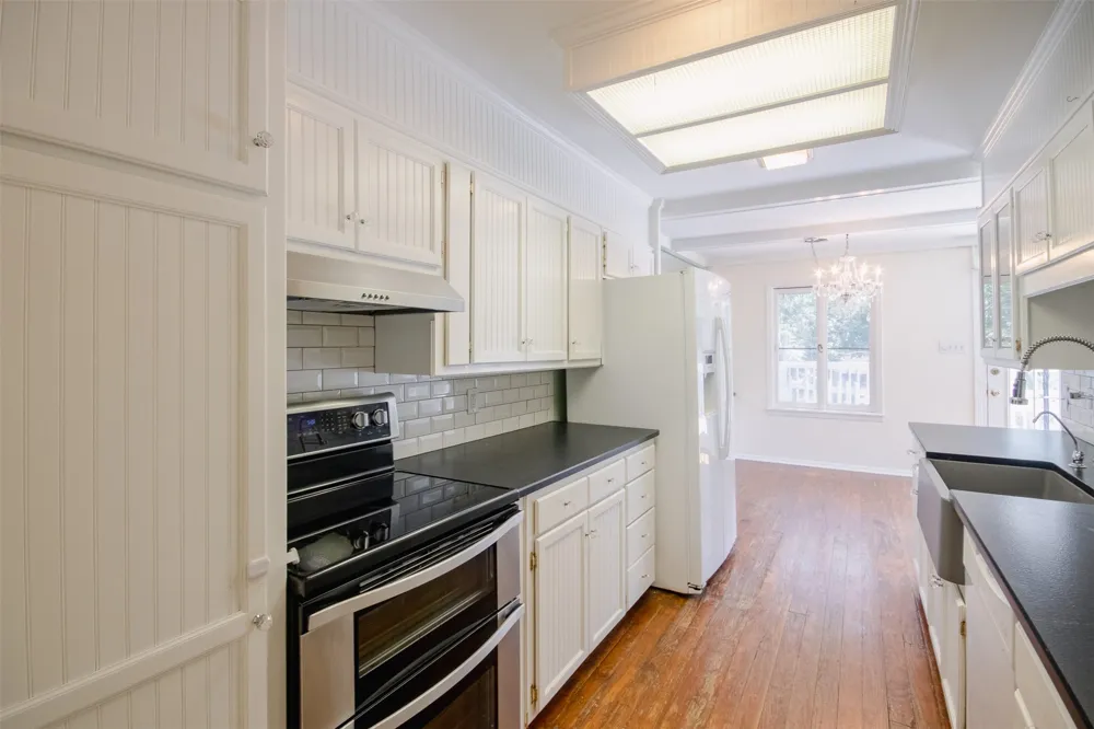 2325 Lake Ridge Circle Waco, TX 76710