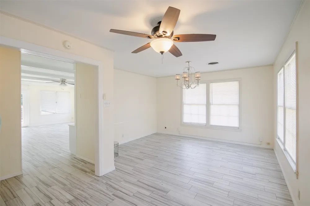 2325 Lake Ridge Circle Waco, TX 76710
