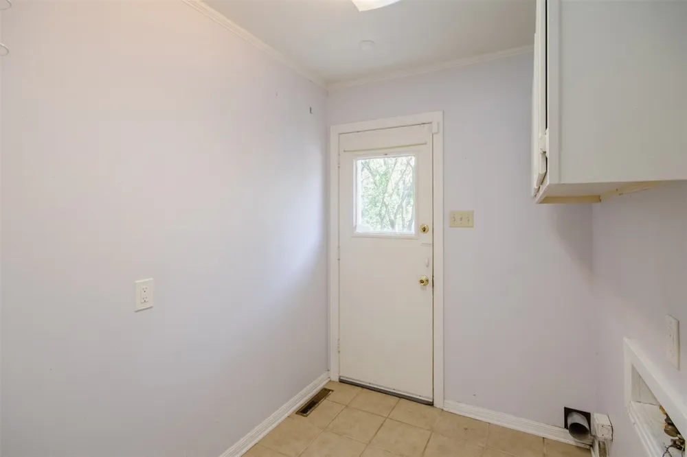 2325 Lake Ridge Circle Waco, TX 76710